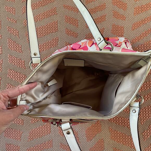 Coach Y2K Daisy Kaleidoscope Print Emma Tote Bag Pink White Large Shoulder Bag - Picture 6 of 16